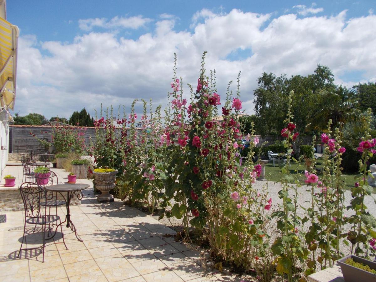 Le Clos Des Palmiers Saint-Ouen-d'Aunis Exterior foto
